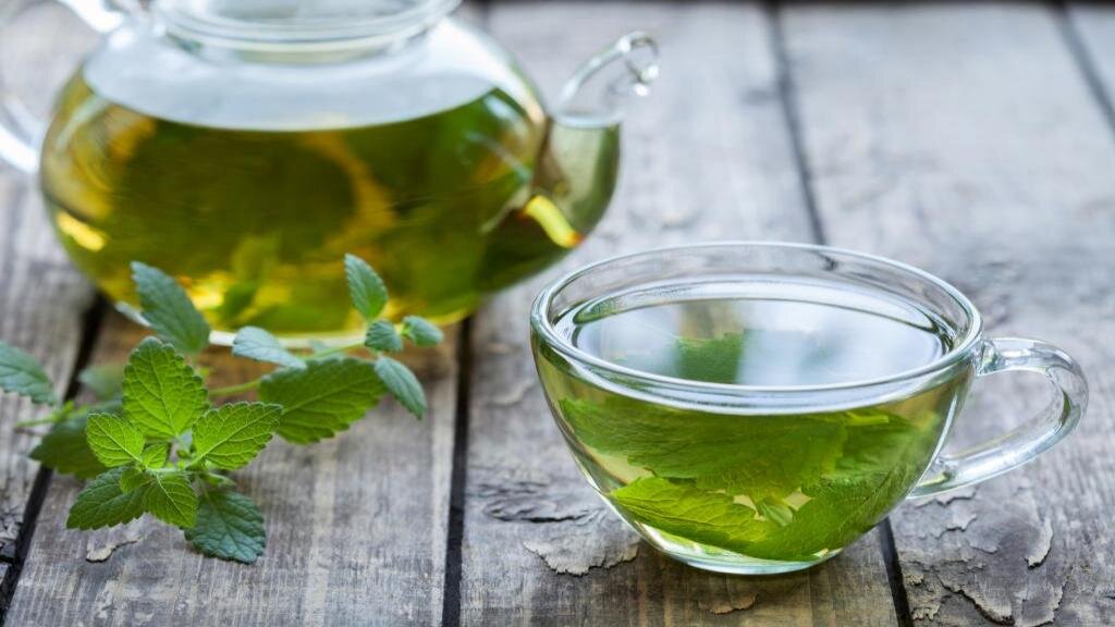 دمنوشهایی برای کاهش درد پریود