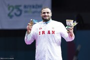 با تمام توان برای پرچم می‌جنگم