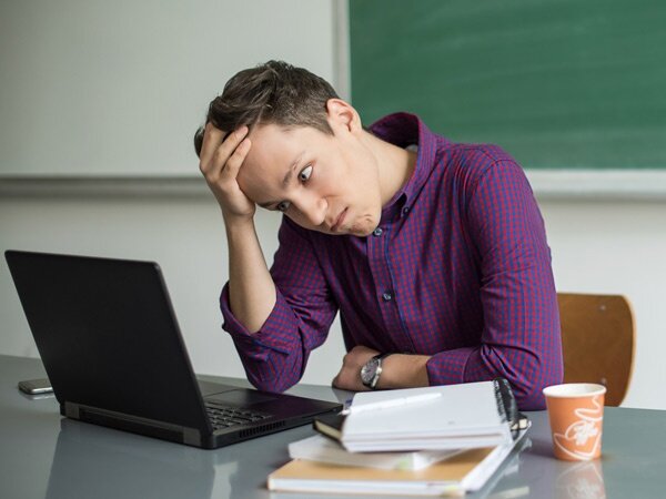 ذهنتان وسط امتحان قفل میکند؟ این ۳ تکنیک فوری نجاتتان میدهد