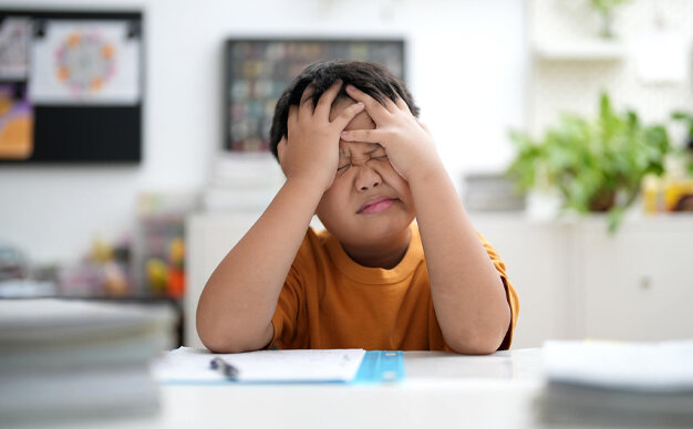 ذهنتان وسط امتحان قفل میکند؟ این ۳ تکنیک فوری نجاتتان میدهد