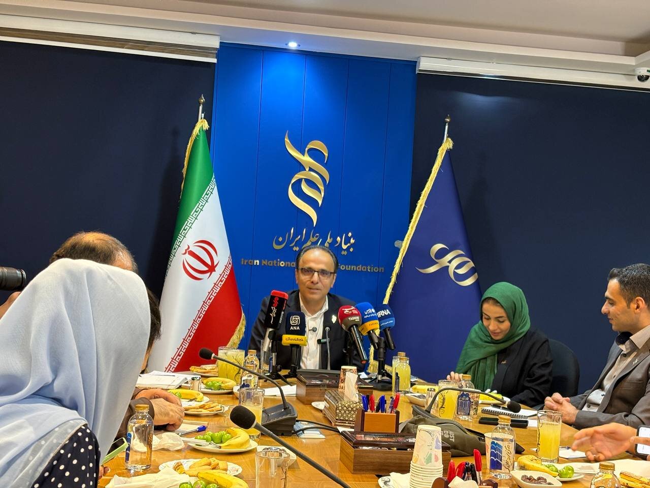 رئیس بنیاد ملی علم