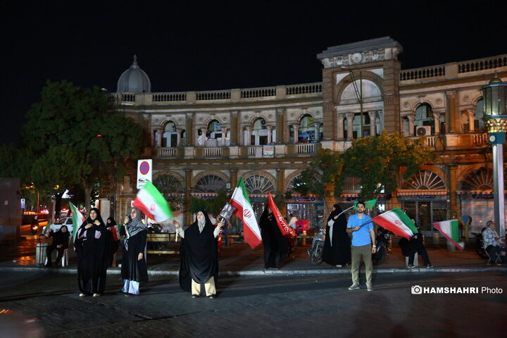 تجمع شبانه مردمی در میدان حسن آباد