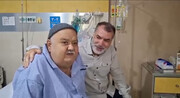 تصاویر جدید از وضعیت اکبر عبدی در بیمارستان | ویدئویی که ده‌نمکی منتشر کرد