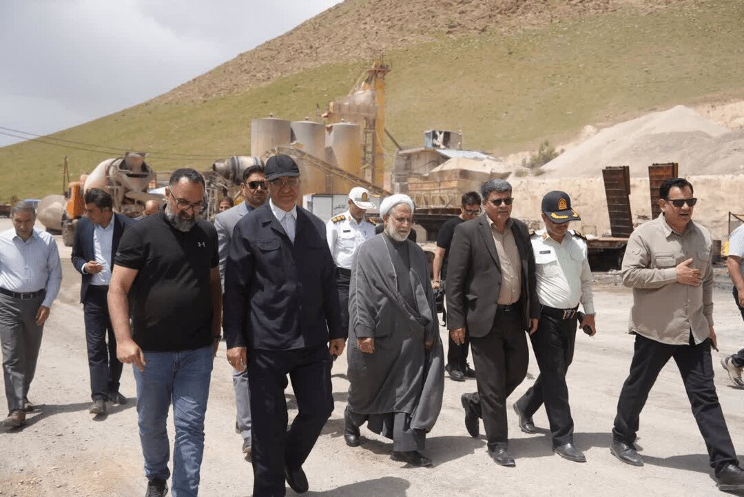 موشک‌ها ۴ صبح کارخانه را با خاک یکسان کردند + تصاویر | این تنها روایت یک حمله نیست...
