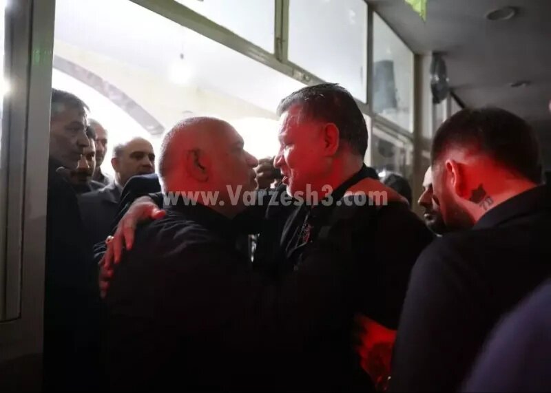دایی در آغوش مدیرعامل سابق پرسپولیس + عکس