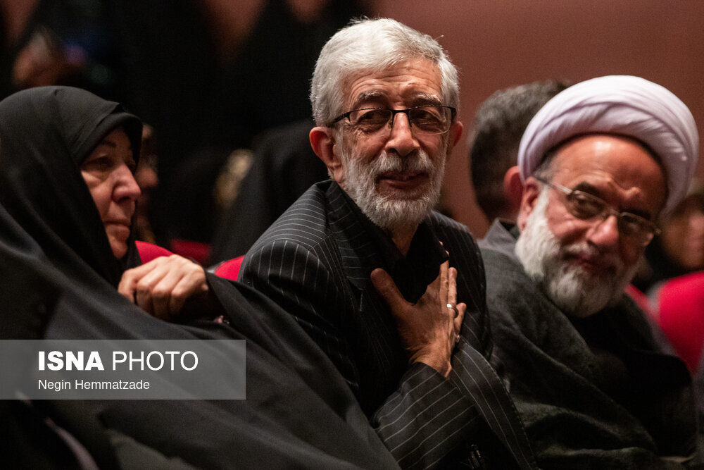 تصاویر حدادعادل و همسرش در سوگواره صدمین روز شهادت دخترشان | گریه های بی امان حداد عادل را ببینید