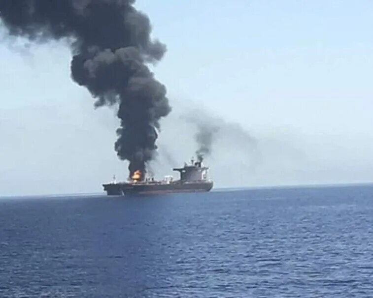 آتش‌سوزی نفتکش در سواحل عمان کار آمریکا بود؛ سنتکا