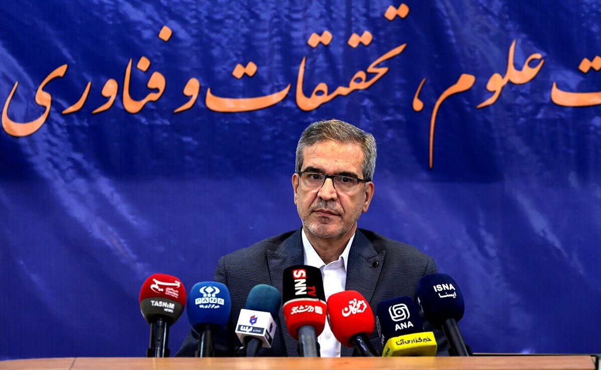 آمار دانشجویان کشور نزولی است