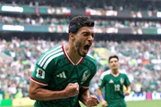 ریشه در همه قاره‌ها: داستان جذاب رائول خیمنس، مهاجم جهانی مکزیک