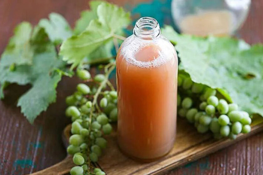 فصل آبغوره گیری نزدیک است، درست کردن ترشی غوره هم کاری ندارد | یک نکته مهم برای فشارخونی ها