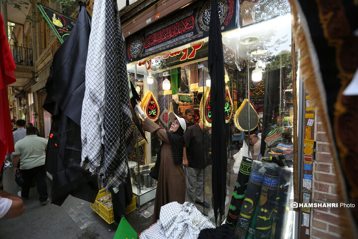 رونق "بازار پرچم" با آغاز ماه محرم در خیابان ناصر خسرو