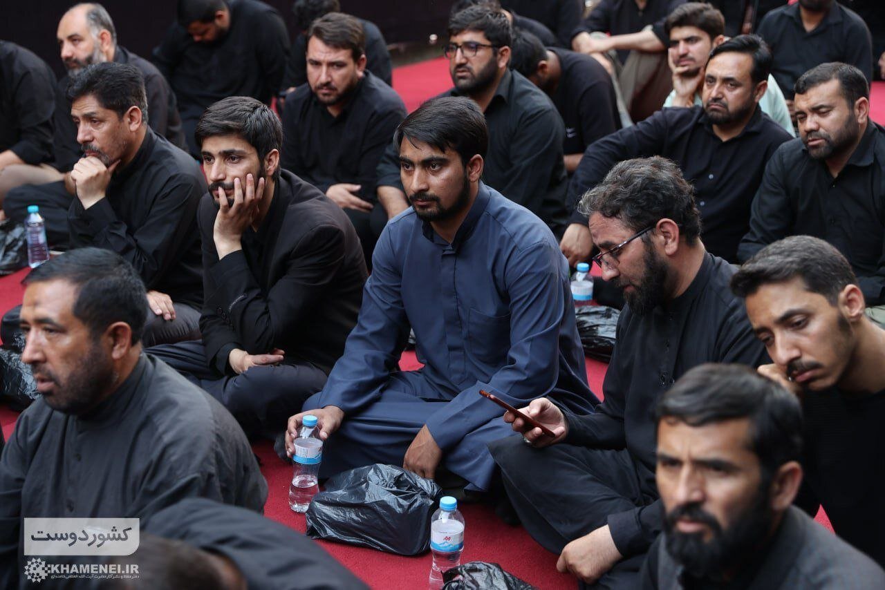 عاشقان پاکستانی این‌گونه برای رهبر شهید انقلاب عزاداری کردند+ تصاویر