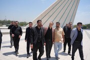آماده سازی محوطه میدان آزادی برای تشییع بزرگ