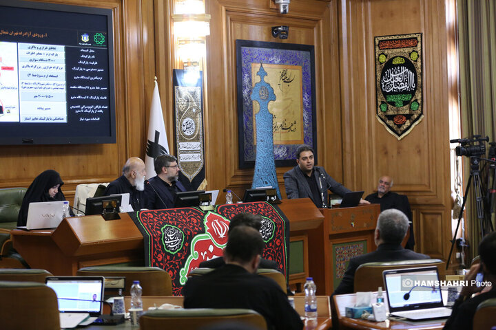 جلسه شورای شهر با محور تشییع رهبر شهید انقلاب