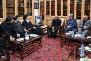 پزشکیان در دیدار با یکی از مراجع تقلید: مخالفان دولت به تیم مذاکره‌کننده برچسب ضد ولایت، ضد دین و وطن‌فروش می‌زنند