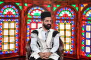 سفیر شهدای کربلای میناب | گفتگو با مردی که روایتگر داغ وطن است