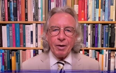 استاد علوم سیاسی آلمان: آمریکا در تنگه هرمز در موقعیت ضعیفی قرار دارد!