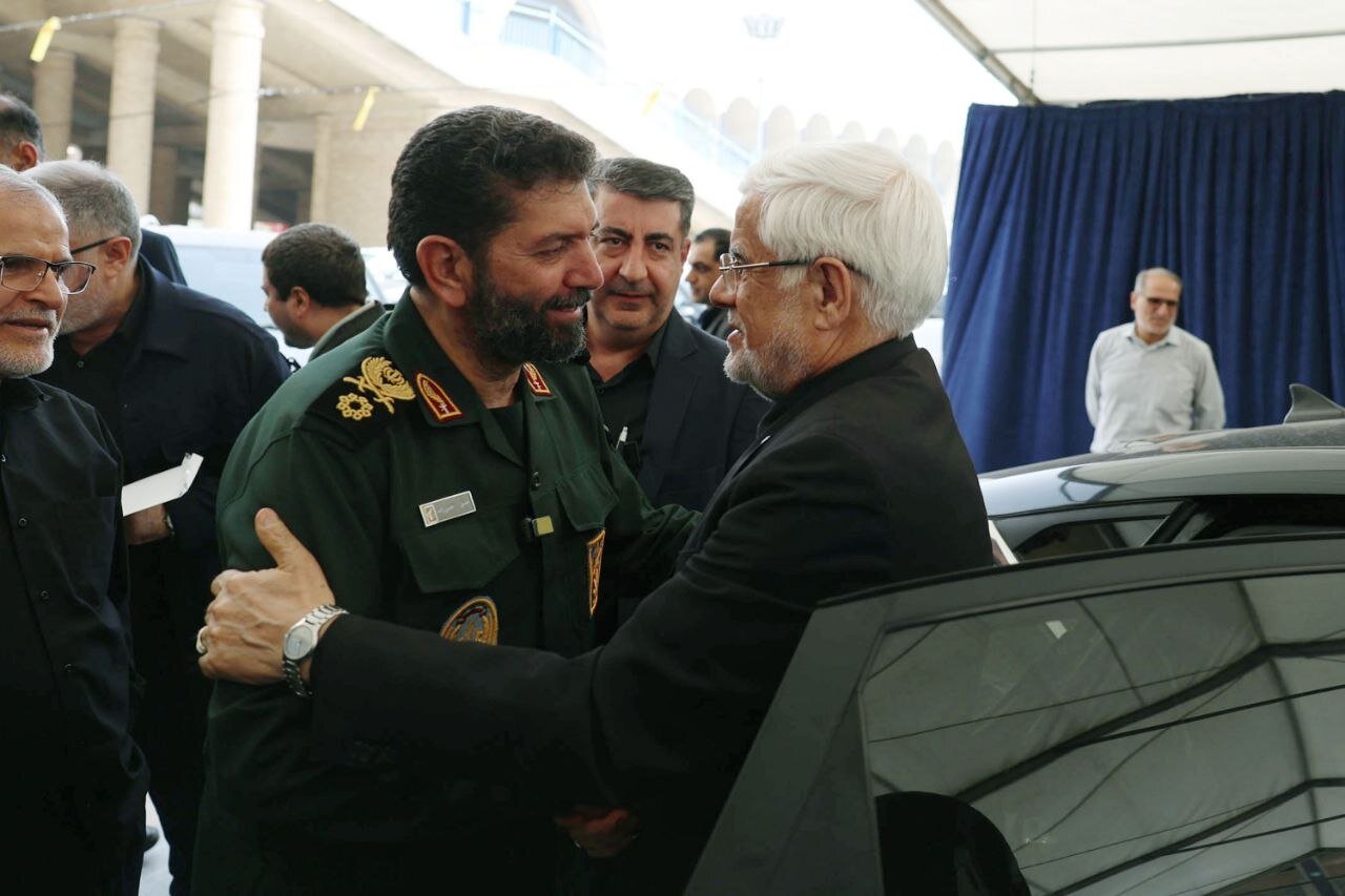 اولین تصاویر از سردار احمد وحیدی پس از جنگ در ۲مراسم | عارف و ۲ فرمانده عالیرتبه سپاه در یک قاب
