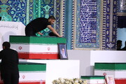 ورود پیکر رهبر شهید انقلاب به محل اقامه نماز در مصلی تهران