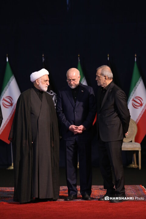 مراسم ادای احترام سران قوا و هیئت های رسمی کشورهای جهان بر پیکر رهبر شهید و خانواده شهید ایشان