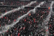 بیعت مردم با رهبر انقلاب با شعار «لبیک یا خامنه‌ای» در مصلی تهران