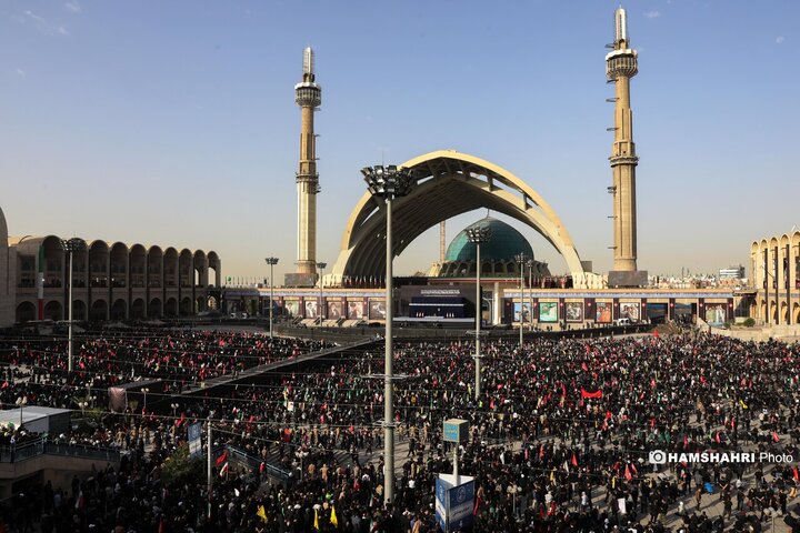 اولین روز مراسم وداع با رهبر شهید انقلاب - ۲