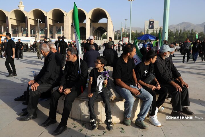 اولین روز مراسم وداع با رهبر شهید انقلاب - ۲