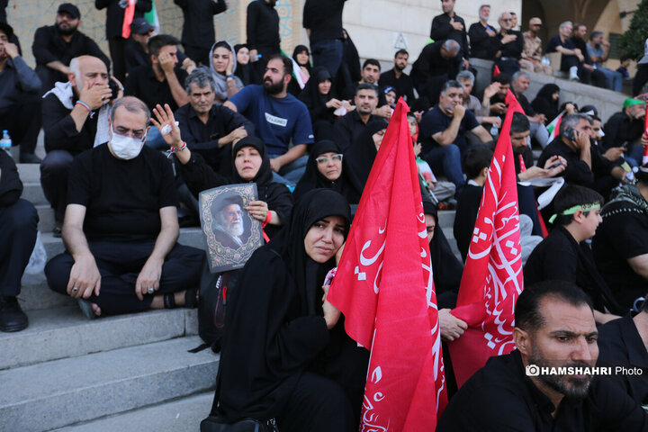 مراسم وداع با رهبر شهید انقلاب در مصلای تهران