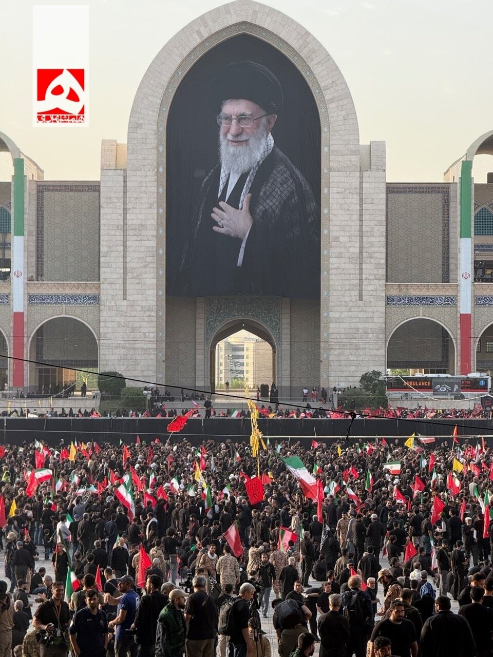 اولین تصاویر از آخرین وداع | پوشش لحظه به لحظه مراسم مردمی وداع با آقای شهید ایران
