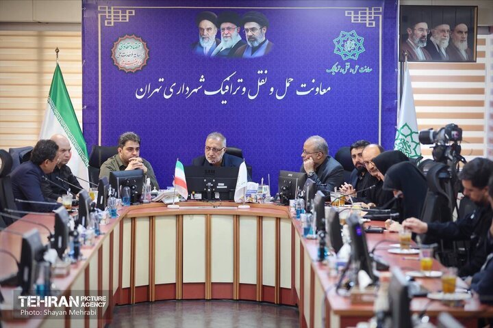 زاکانی در مرکز کنترل