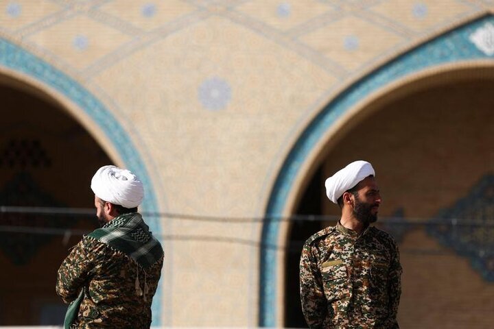 طالبان، قالیباف، پزشکیان و ...| چند قاب از دوربین عکاسان خارجی در مراسم بدرقه رهبر شهید