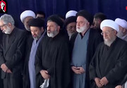 حضور فرزندان رهبر شهید انقلاب در مصلی تهران؛ ببینید