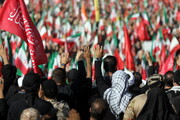اقامه نماز بر پیکر رهبر شهید انقلاب در مصلای تهران - ۳