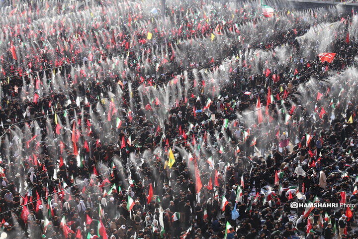 اقامه نماز بر پیکر رهبر شهید انقلاب در مصلای تهران