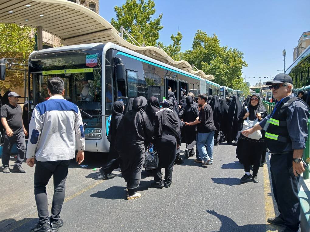 رکورد تاریخی حملونقل عمومی تهران شکسته شد|جابهجایی حدود ۲۴میلیون مسافر با ناوگان عمومی در ۳روز حمل ونقل رایگان . اتوبوس . مراسم بدرقه . شهرداری