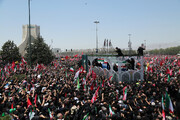تشییع پیکر رهبر شهید در تهران ۱