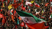 برخی می‌گویند جمعیت زیادی نیامده است یا هوش مصنوعی است ؛ پاسخ دختران انقلابی را ببینید