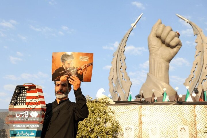 تشییع رهبر شهید