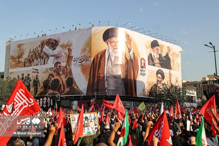 تشییع رهبر شهید