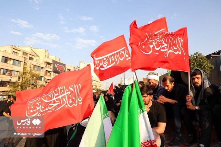 تشییع رهبر شهید
