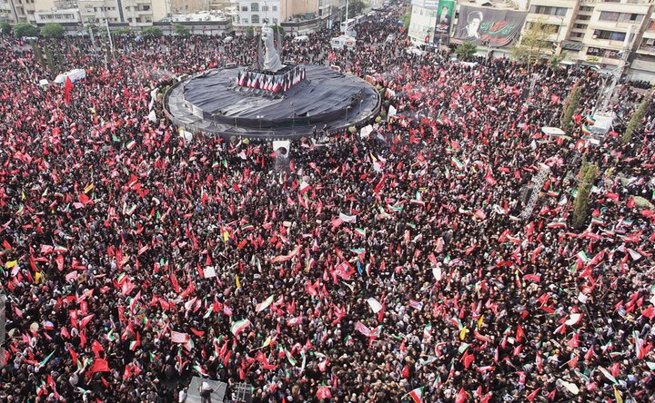 تشییع پیکر هبر شهید