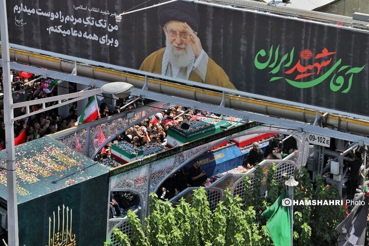 رهبر شهید