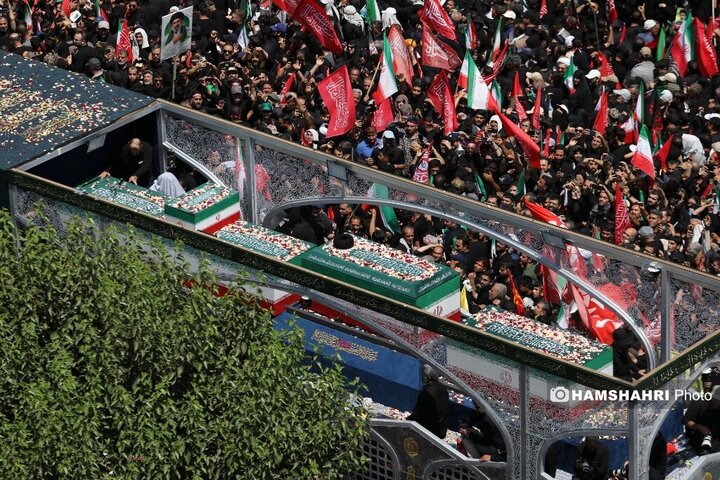 رهبر شهید