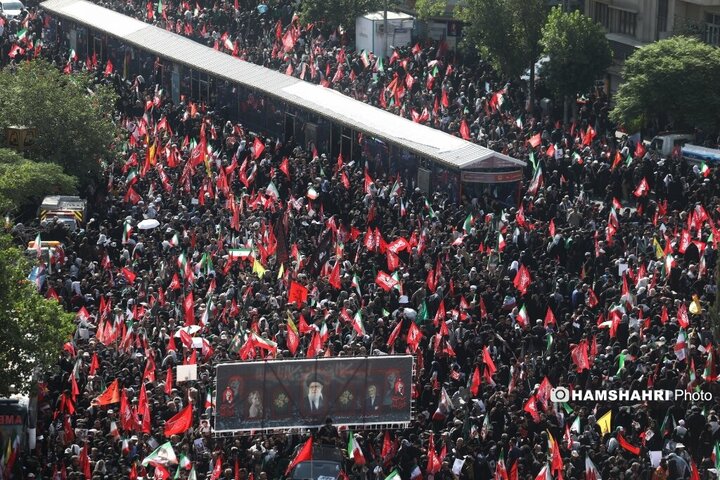 رهبر شهید
