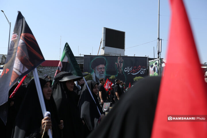 تشییع پیکر رهبر شهید در تهران