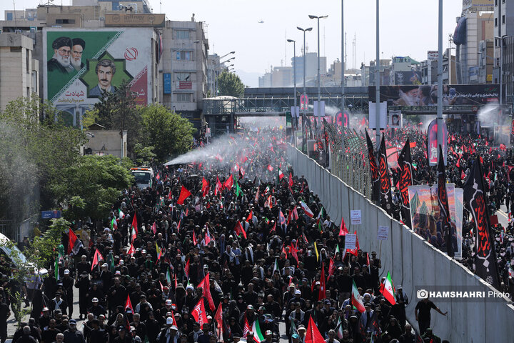 تشییع پیکر رهبر شهید در تهران
