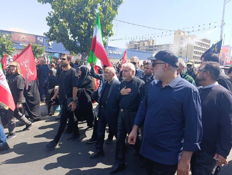 صالحی امیری و حسین علایی در مراسم تشییع پیکر مطهر رهبر شهید | عکس