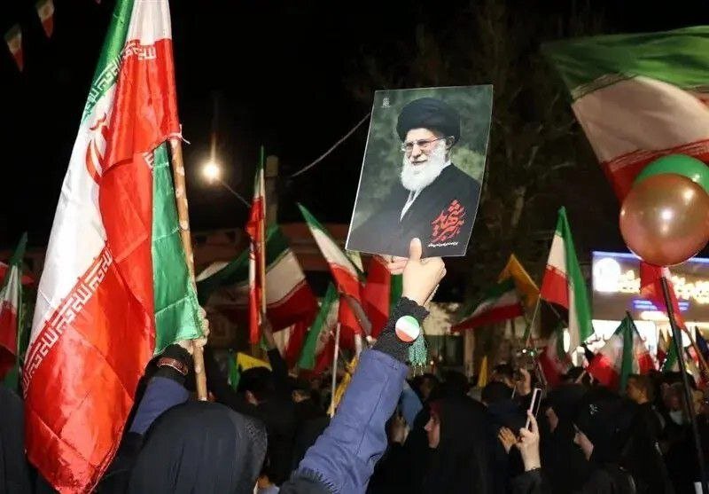 راز ماندگاری یک مکتب در عصر فروپاشی ایدئولوژیها امام