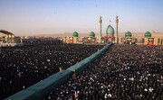 شگفتی مجری عرب از وداع و تشییع با رهبر شهید ایران