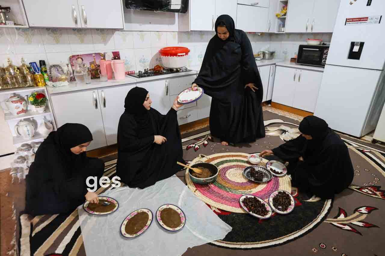 تصاویر بدرقه‌ رهبر شهید به رسم زنان عرب ؛ ببینید